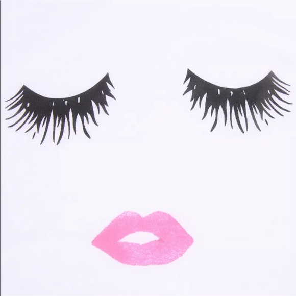 NEW Lovely Lashes and Lips graphic Tee Shirt 🎄🎄🎄🎄🎄. Perfect stocking stuffer - Picture 5 of 5